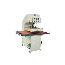 熱昇華轉印機本機型為雙抽式工作台，產能高、效率佳，雙工作位可單人操作也可雙人操作。